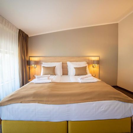 Hotel Soni Lux Tuzla Eksteriør billede