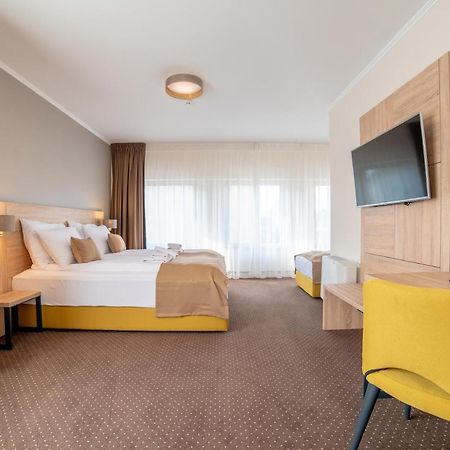 Hotel Soni Lux Tuzla Eksteriør billede