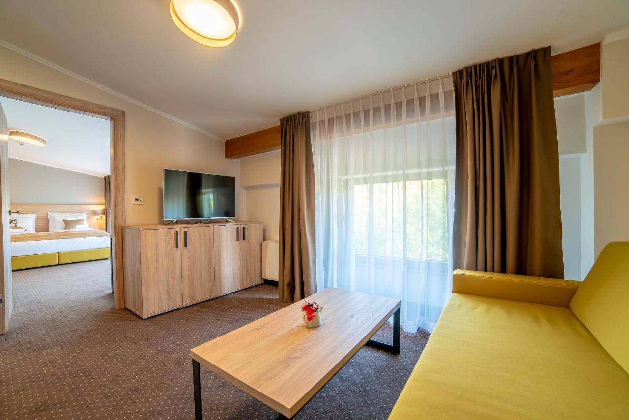 Hotel Soni Lux Tuzla Eksteriør billede