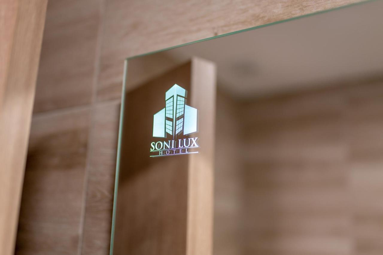 Hotel Soni Lux Tuzla Eksteriør billede