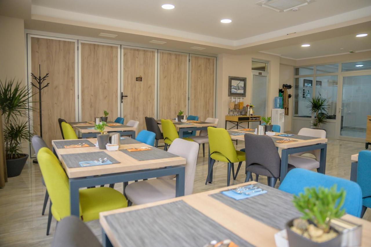 Hotel Soni Lux Tuzla Eksteriør billede